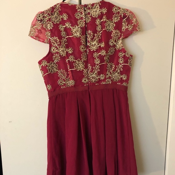 Francesca’s Floral Pleated Dress Jun&Ivy - Picture 5 of 5